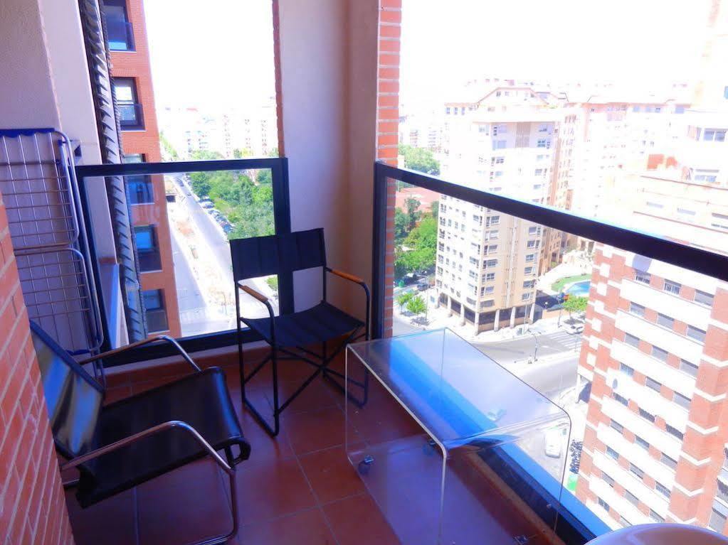 Oceanografico Apartments บาเลนเซีย ภายนอก รูปภาพ